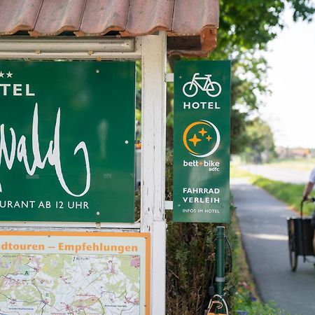 Hotel Am Wald B&B Михендорф Экстерьер фото